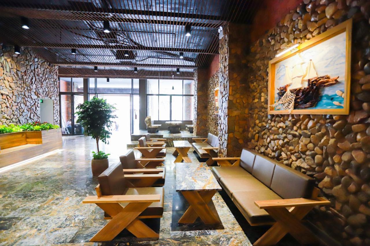 Rustic Hotel Quy Nhon Powered By Aston Bagian luar foto