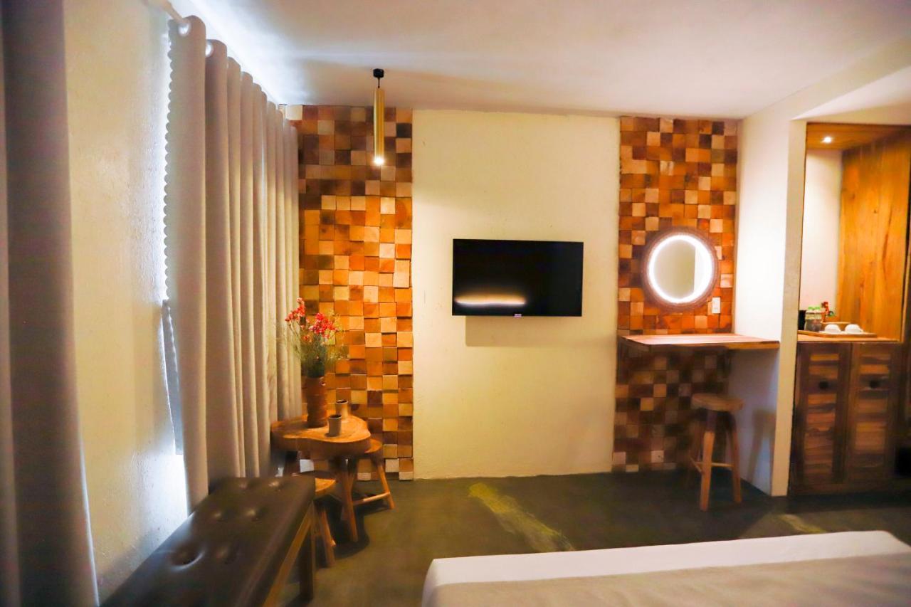 Rustic Hotel Quy Nhon Powered By Aston Bagian luar foto
