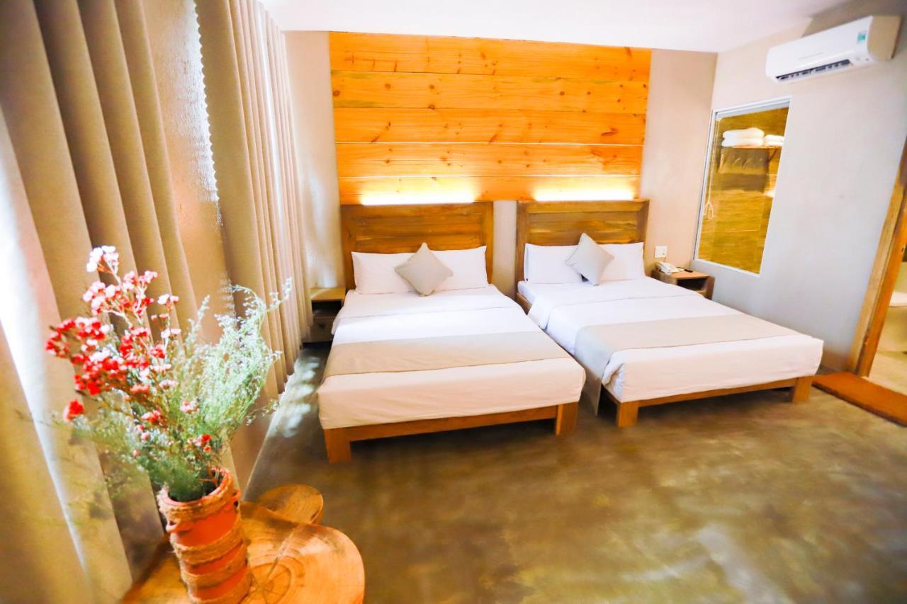 Rustic Hotel Quy Nhon Powered By Aston Bagian luar foto