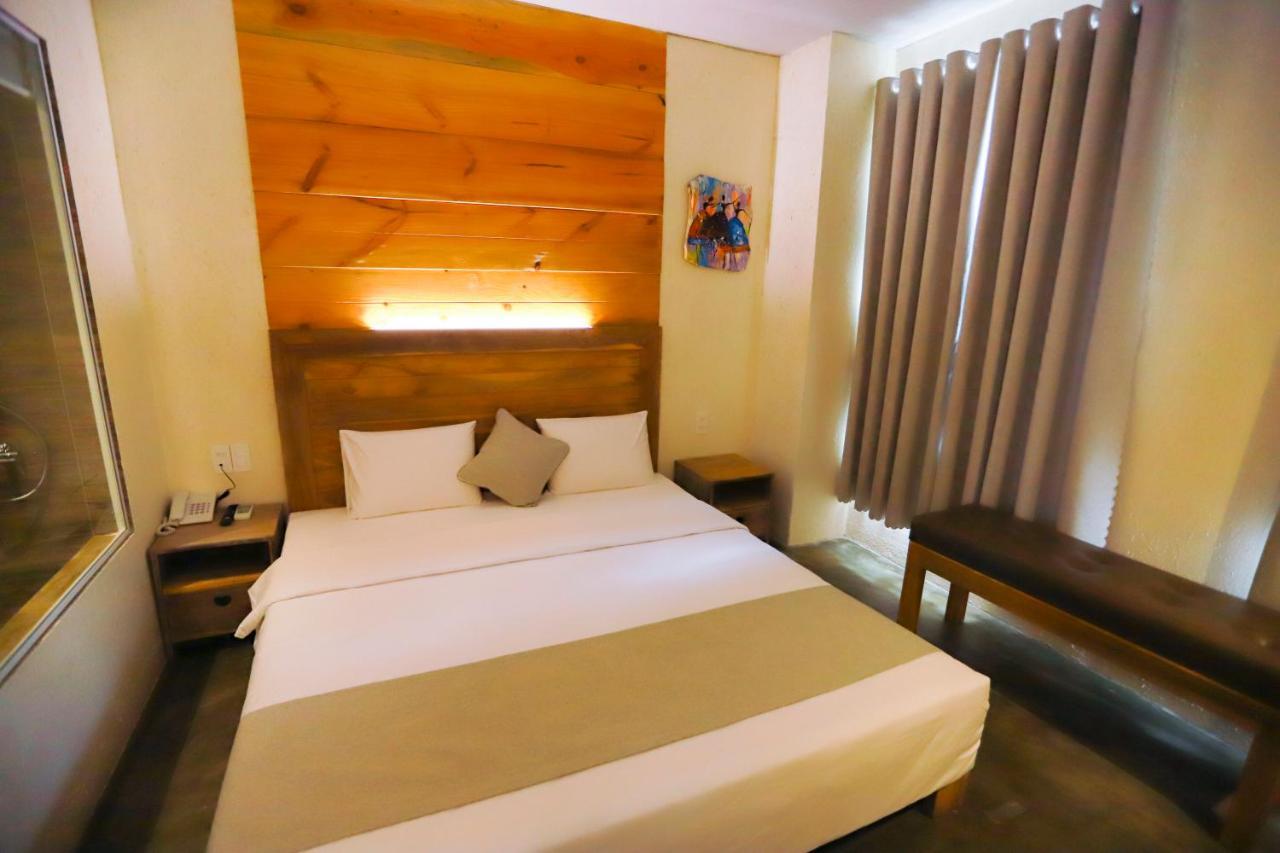 Rustic Hotel Quy Nhon Powered By Aston Bagian luar foto